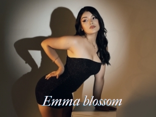 Emma_blossom
