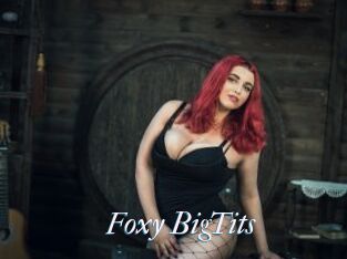 Foxy_BigTits_