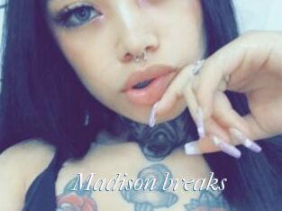 Madison_breaks