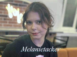 Melanietacker