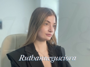 Ruthannegusciora